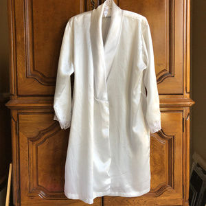 Oscar de la Renta, silky soft robe